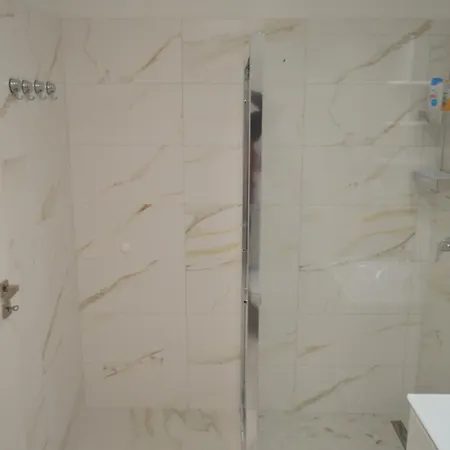 Apartment Ezuestpart Granada 4 Koezvetlen Vizparti Luxus *