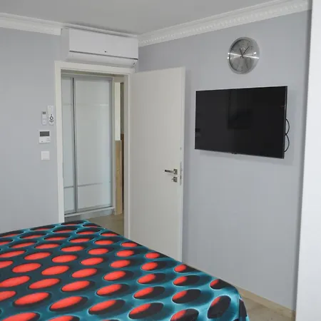 Ezuestpart Granada 4 Koezvetlen Vizparti Luxus