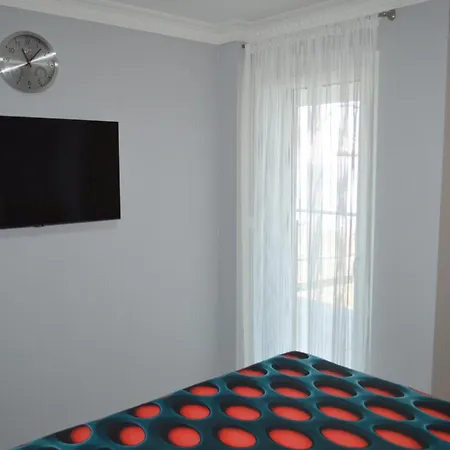 Ezuestpart Granada 4 Koezvetlen Vizparti Luxus Siofok